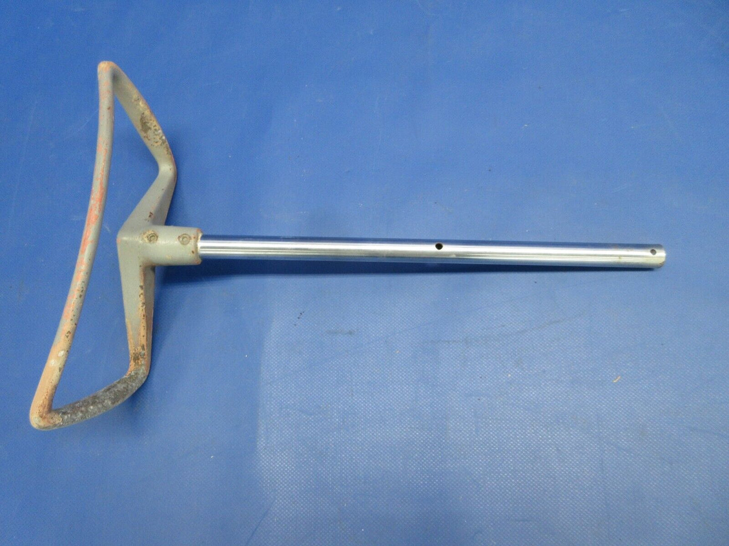 Cessna 175 Pilot Control Wheel P/N 0513136-4 MAN CAVE / DECORATION (0524-2129)