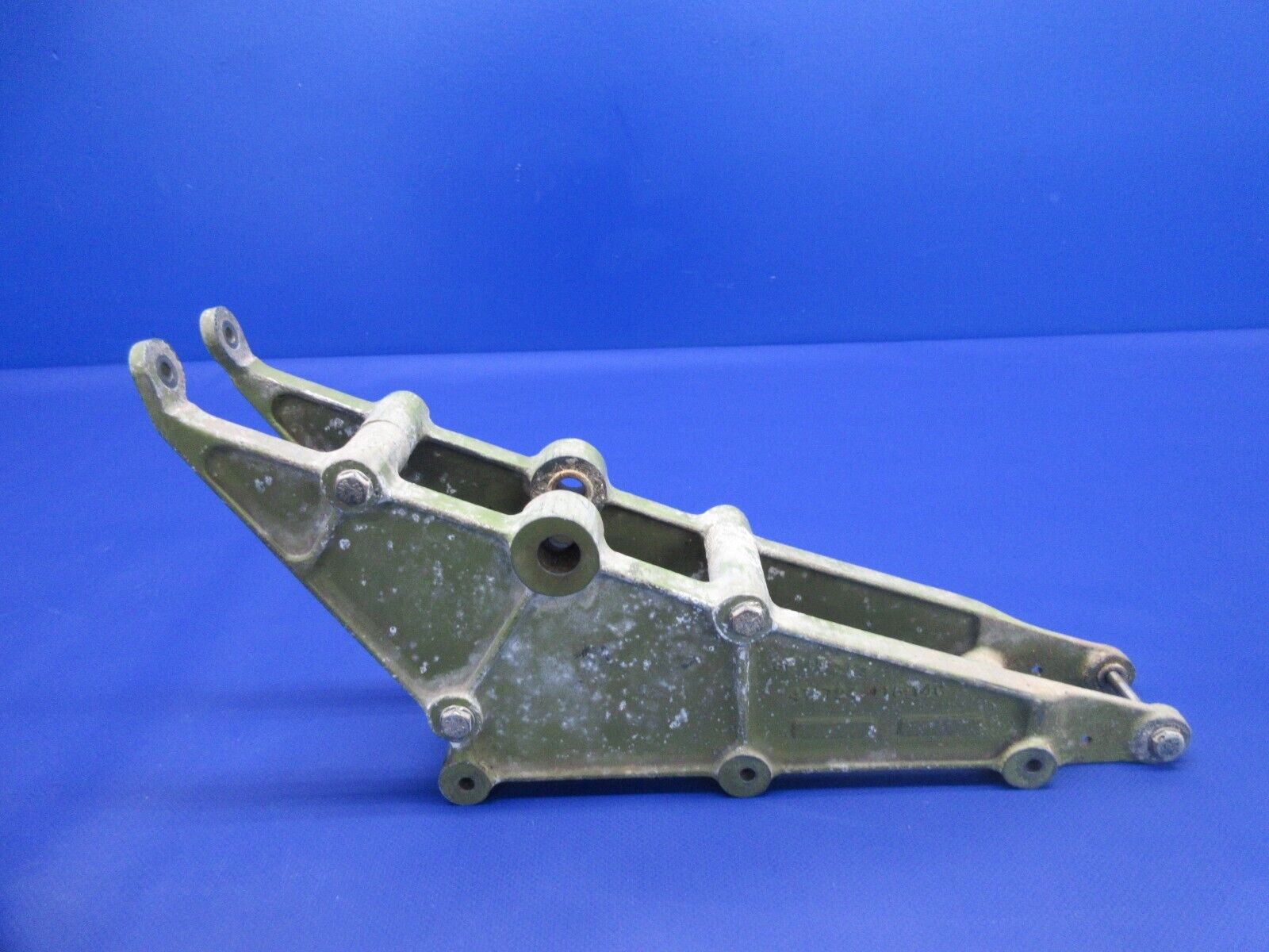 Bell 47J-2 Helicopter Power Cylinder Support P/N 47-724-115-13 (1124-942)