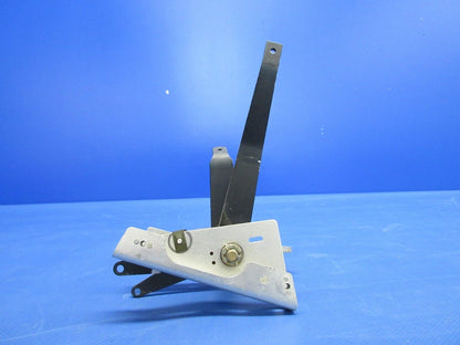 Piper PA-28-181 Archer Control Quadrant Assembly P/N 65850-00 (0524-1041)