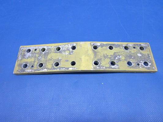 Piper PA-23-250 Aztec Front Spar Attachment Top Plate P/N 17475-05 (0624-844)