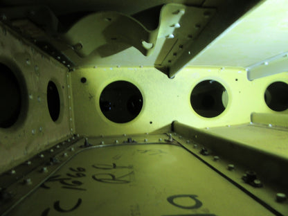 Beech 95-B55 Baron RH Wing Tip P/N 000-170000-6 (0326-45)4