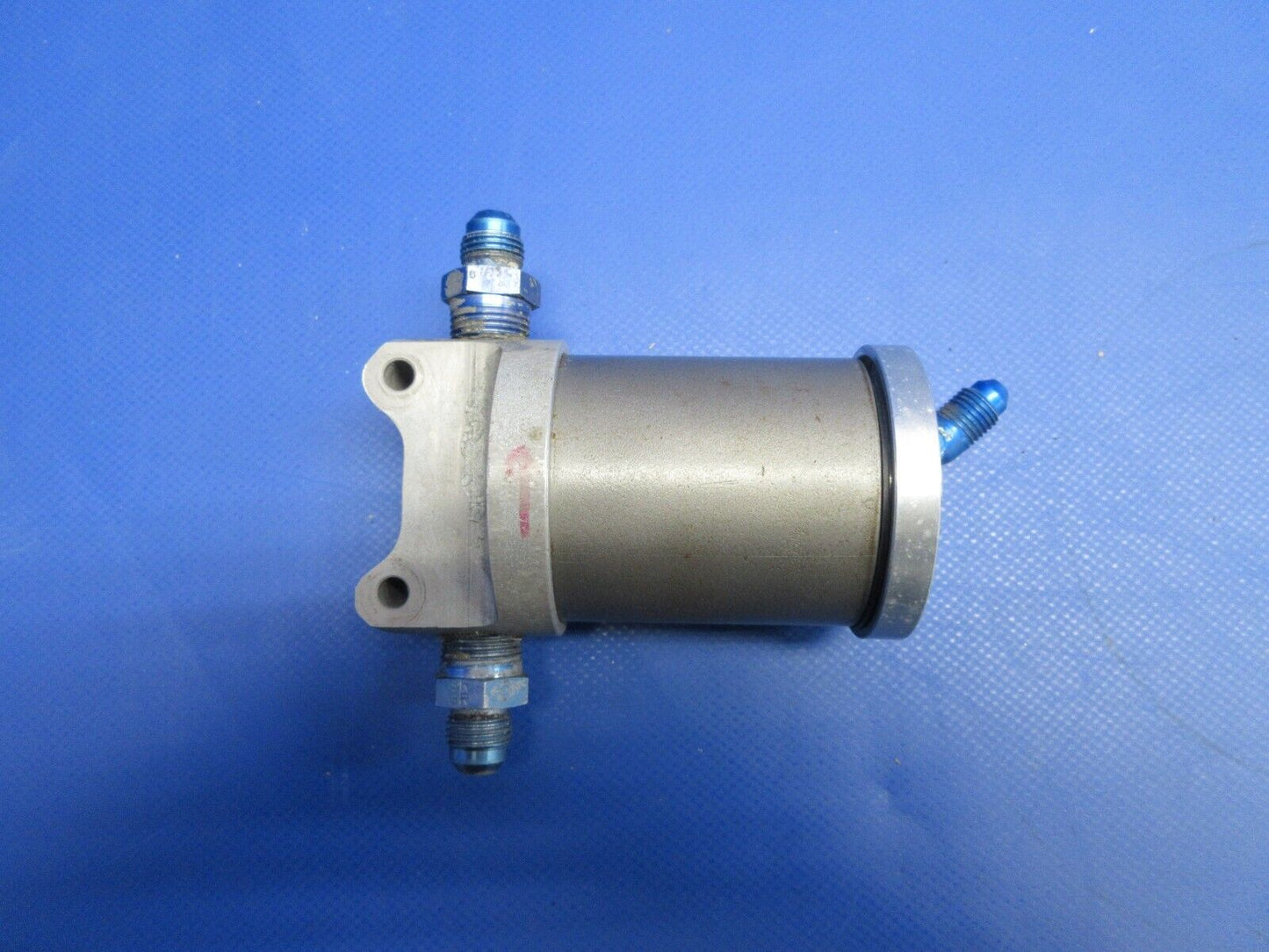Beech 95 / D95A Travel Air Fuel Strainer Assy P/N HE-760-5 (0524-1090)