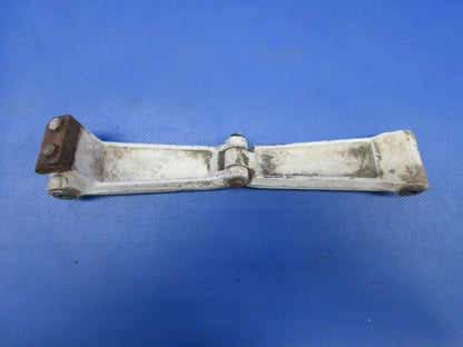 Cessna 175 Nose Gear Torque Link Assy P/N 0543035-1, 0543035-2 (0524-1324)