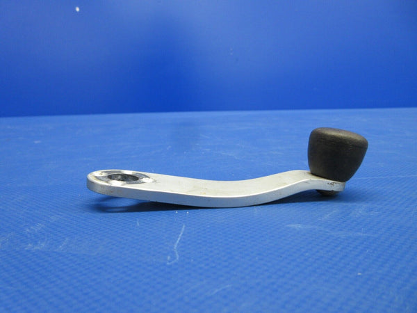 Piper PA-23-235 Rudder Trim Cable Pulley & Crank Assy P/N 18503-000 (0524-1844)