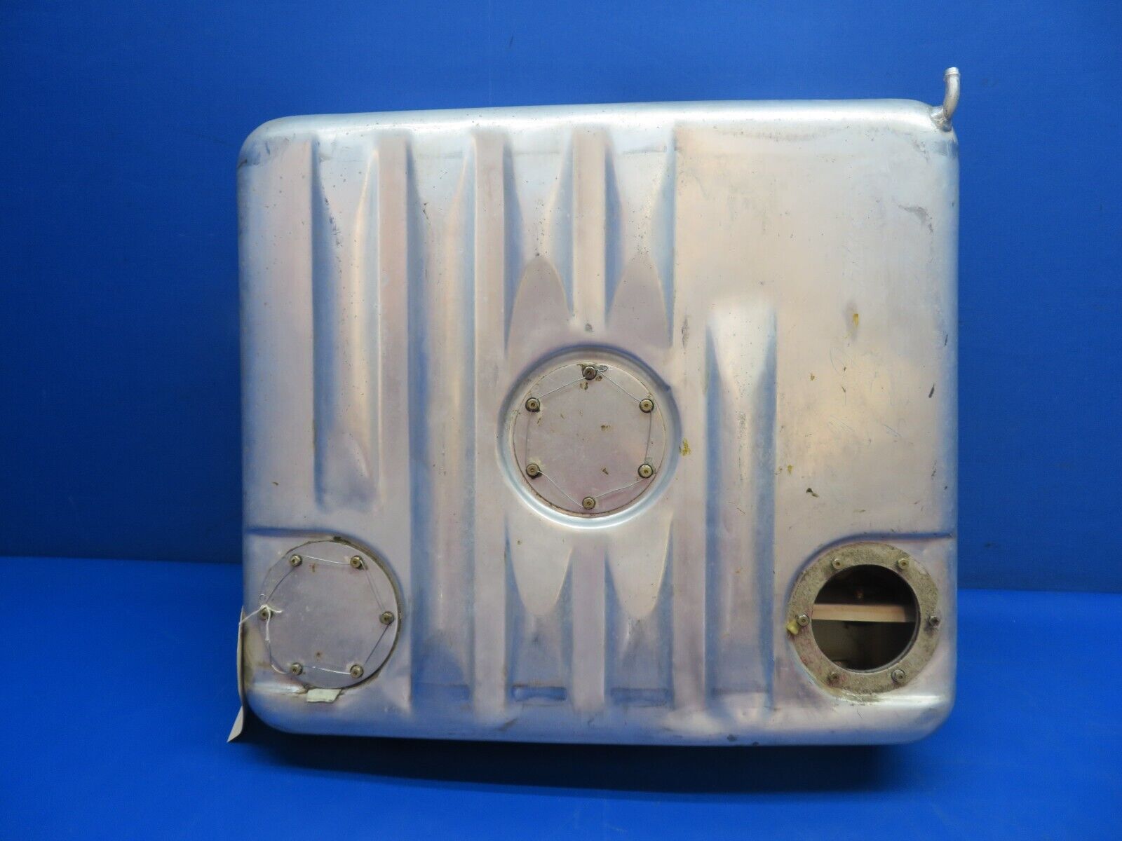 Cessna 337 / P337H Skymaster INBD Fuel Tank Assy LH P/N 1516133-33 (0724-2035)