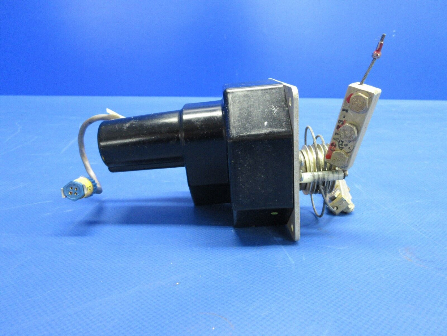 Piper PA-28-181 Archer Edo-Aire Mitchel Roll Servo P/N 1C363-1-430R (0624-950)