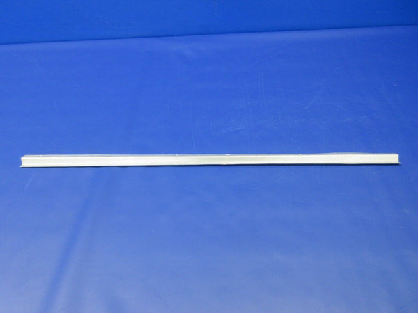 1996 Piper PA-28-181 Archer III Floor Trim Strip P/N 99143-00 (1224-2036)