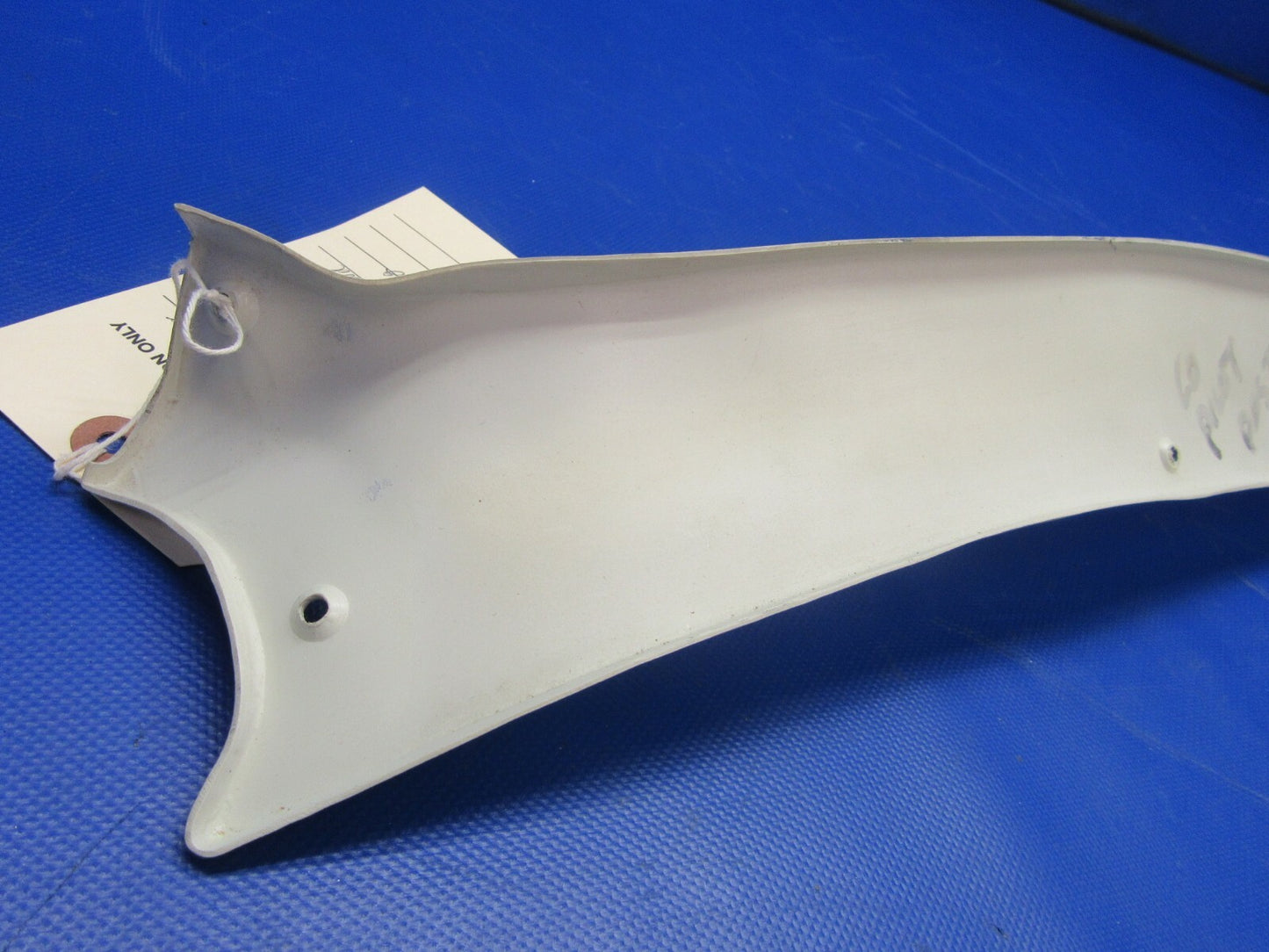Beech 58 Baron RH FWD Windshield Molding P/N 58-530171-3 (0521-480)4