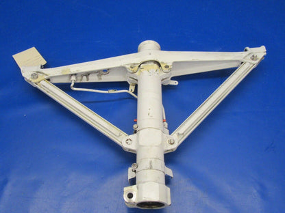 Beech Baron 55 / 58 Main Landing Gear LH P/N 95-810002-619 (1217-02)