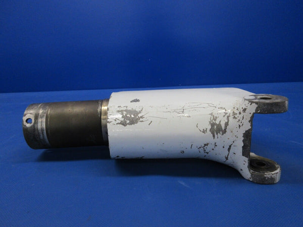 Beech 19A Musketeer Nose Landing Gear Housing Assy 169-810011-27 (0424-1371)