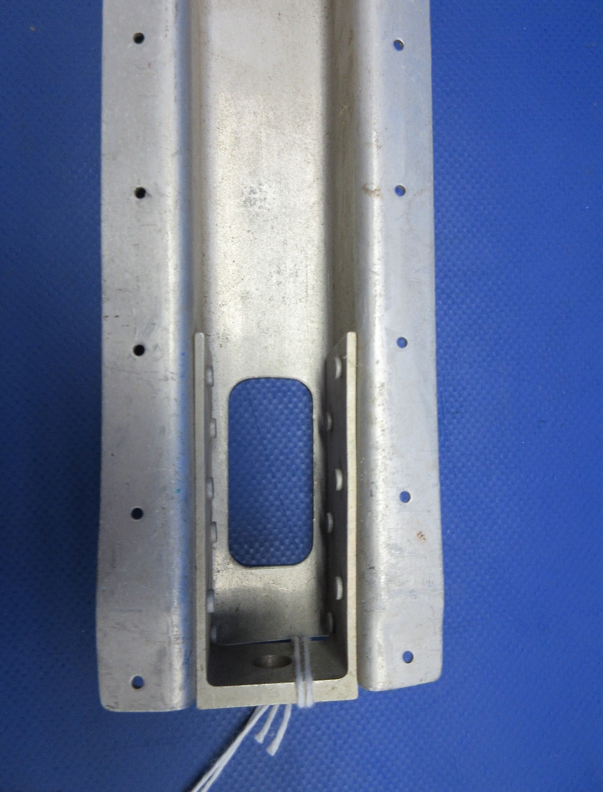 Cessna 182 RH LWR Engine Mount Stringer P/N 0713615-2 NOS (0526-904)10