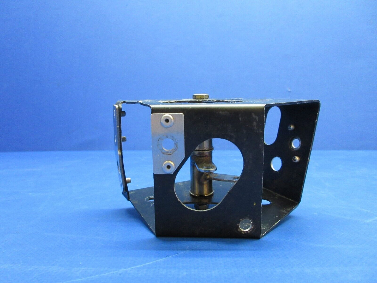 Diamond DA-42 Bowden Cable Mounting Plate LH P/N D60-2167-21-01 (0623-160)