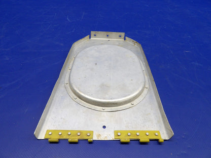 Beech D95A Travel Air Right Hand Main Section Door P/N 95-110014-366 (0226-516)8