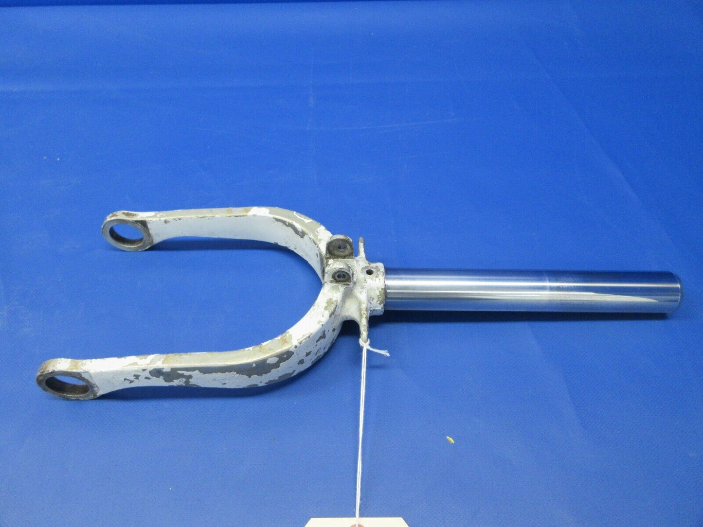 Piper PA38-112 Tomahawk Nose Gear Fork Assy P/N 61972-304 (0424-1058)