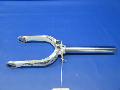 Piper PA38-112 Tomahawk Nose Gear Fork Assy P/N 61972-304 (0424-1058)