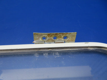 Cessna 140 RH Door Window P/N 0411181-1 (0326-114)7