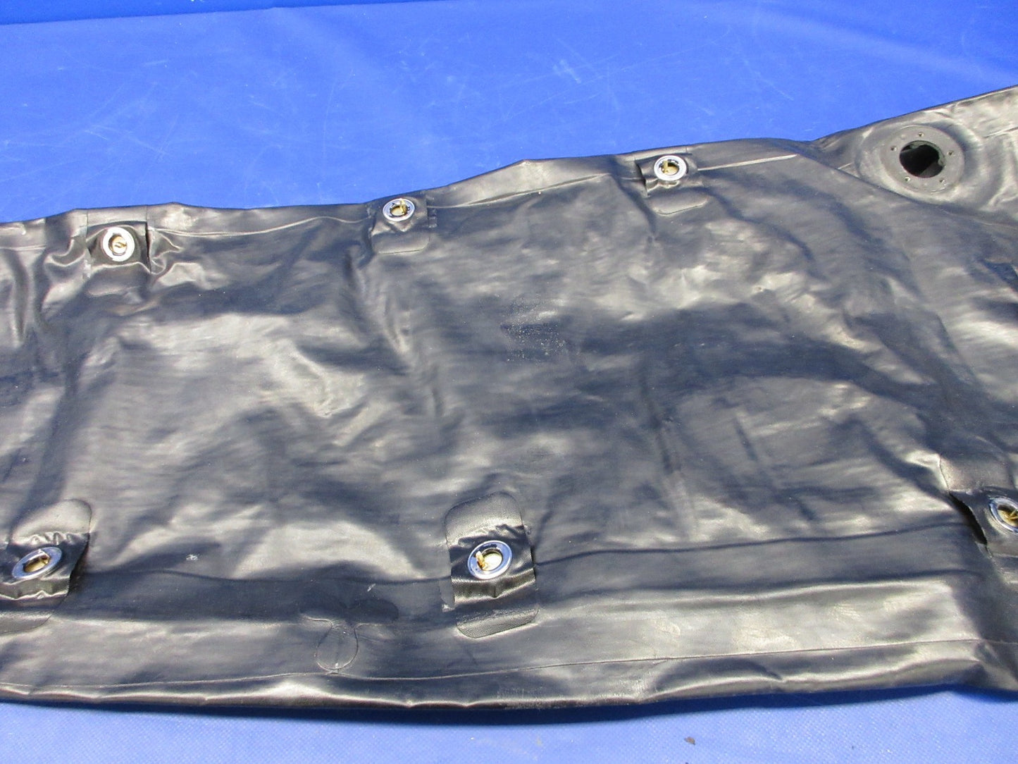 Beech Eagle Tech LH Auxiliary Fuel Bladder Cell P/N 95-920011-13E (0326-8585