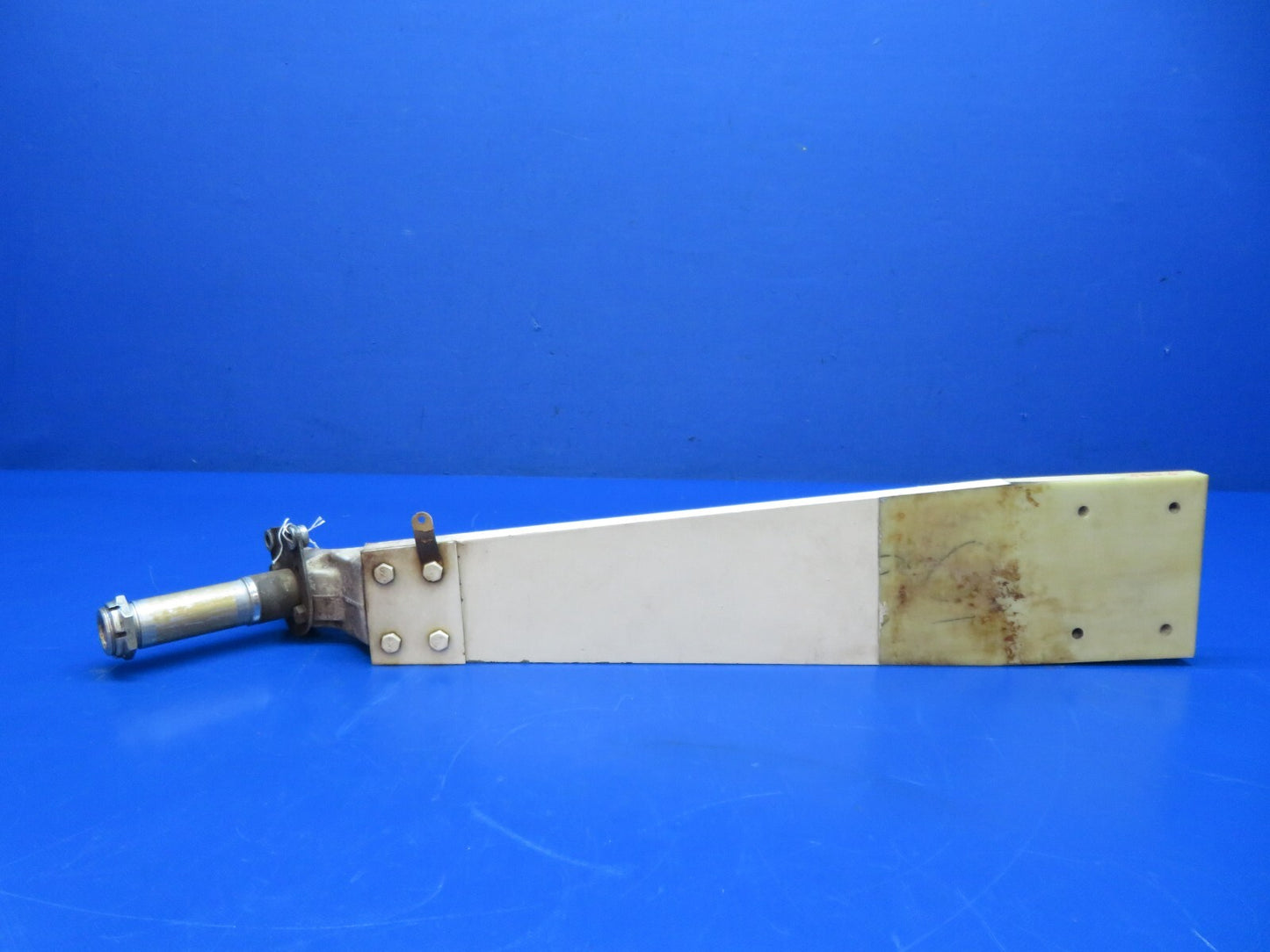 Grumman Yankee Trainer AA-1B RH Main Gear Strut w/Axle P/N 701055-1 (0124-298)6
