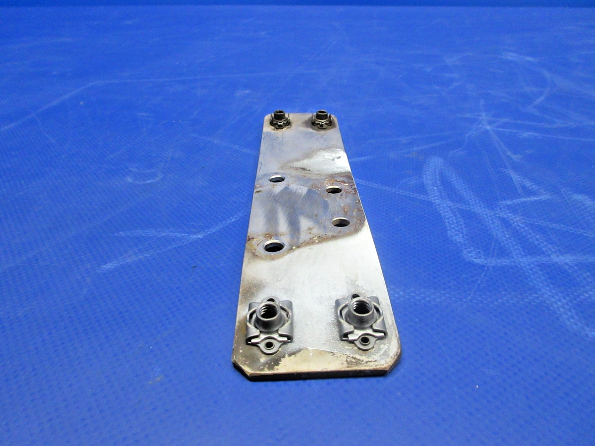 Diamond DA-40 Main Gear RH Fairing Mount Bracket D41-3213-31-01-RH (0726-832)5