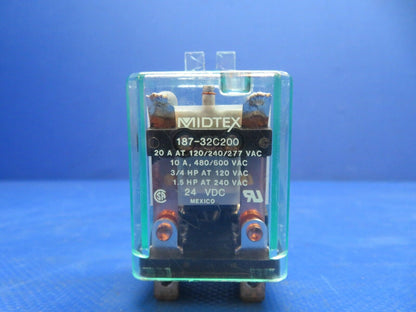 Piper PA-28-181 Relays / Circuit Breakers 24v P/N 187-32C200 LOT OF 6 (1124-132)