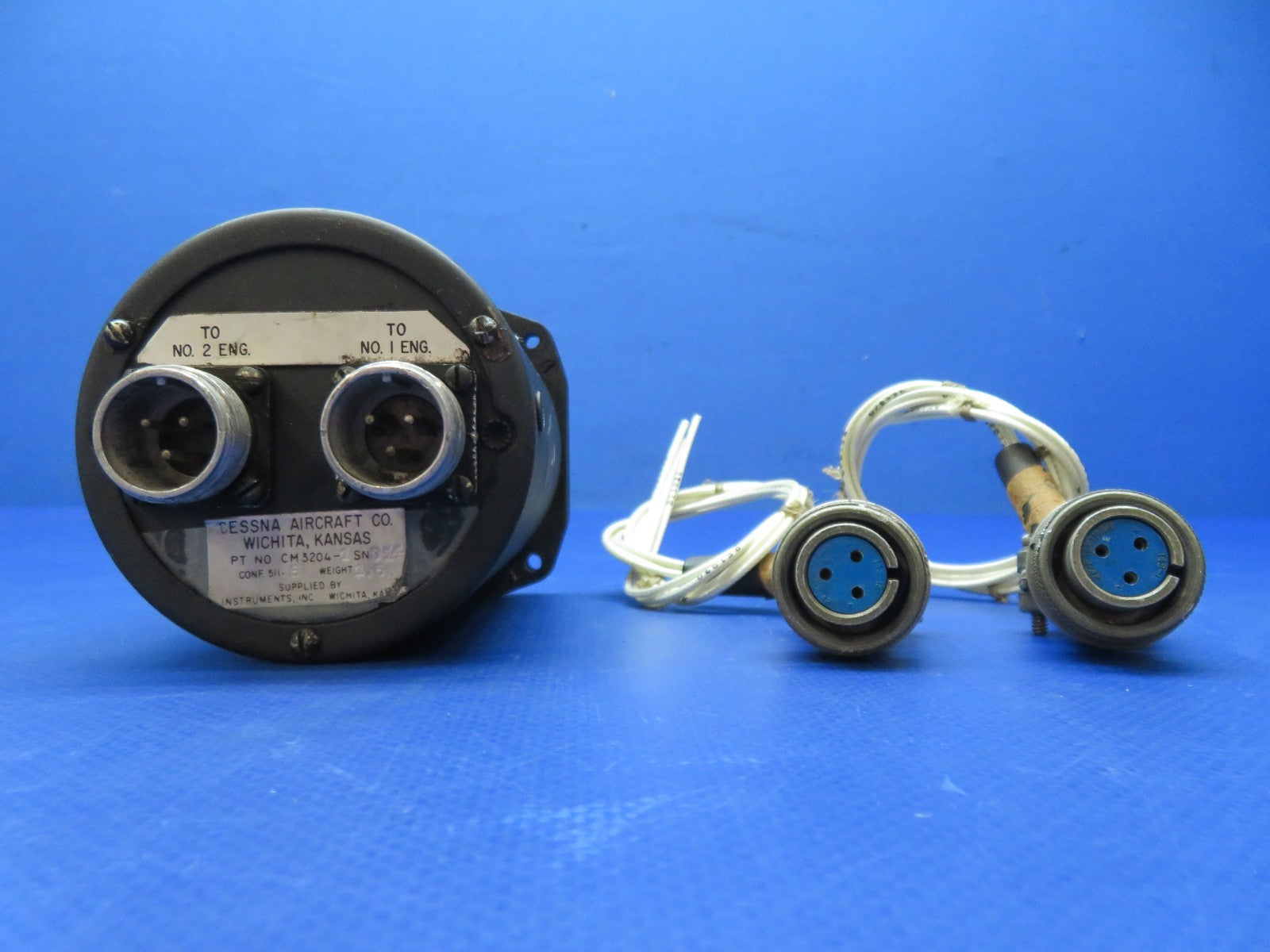 Cessna 421 Dual Tachometer w/ Connectors P/N CM3204-1 WARRANTY (0326-239)9