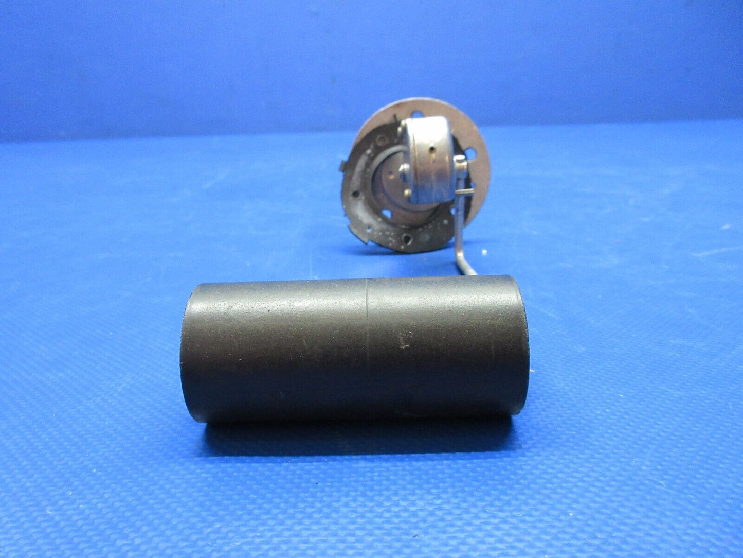 Piper PA-34-200T Seneca II Fuel Sender RH OTBD P/N PS10013-6 TESTED (0524-1540)