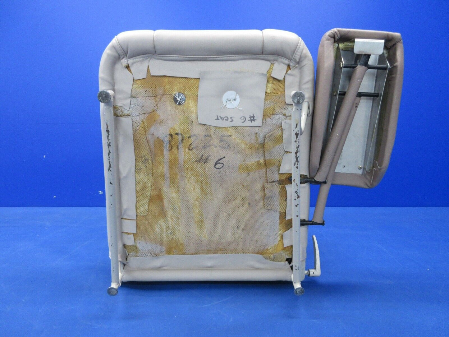 Piper PA-32RT-300T Lance II Rear RH Seat Assy w/ Armrest P/N 79479-03(0924-1425)