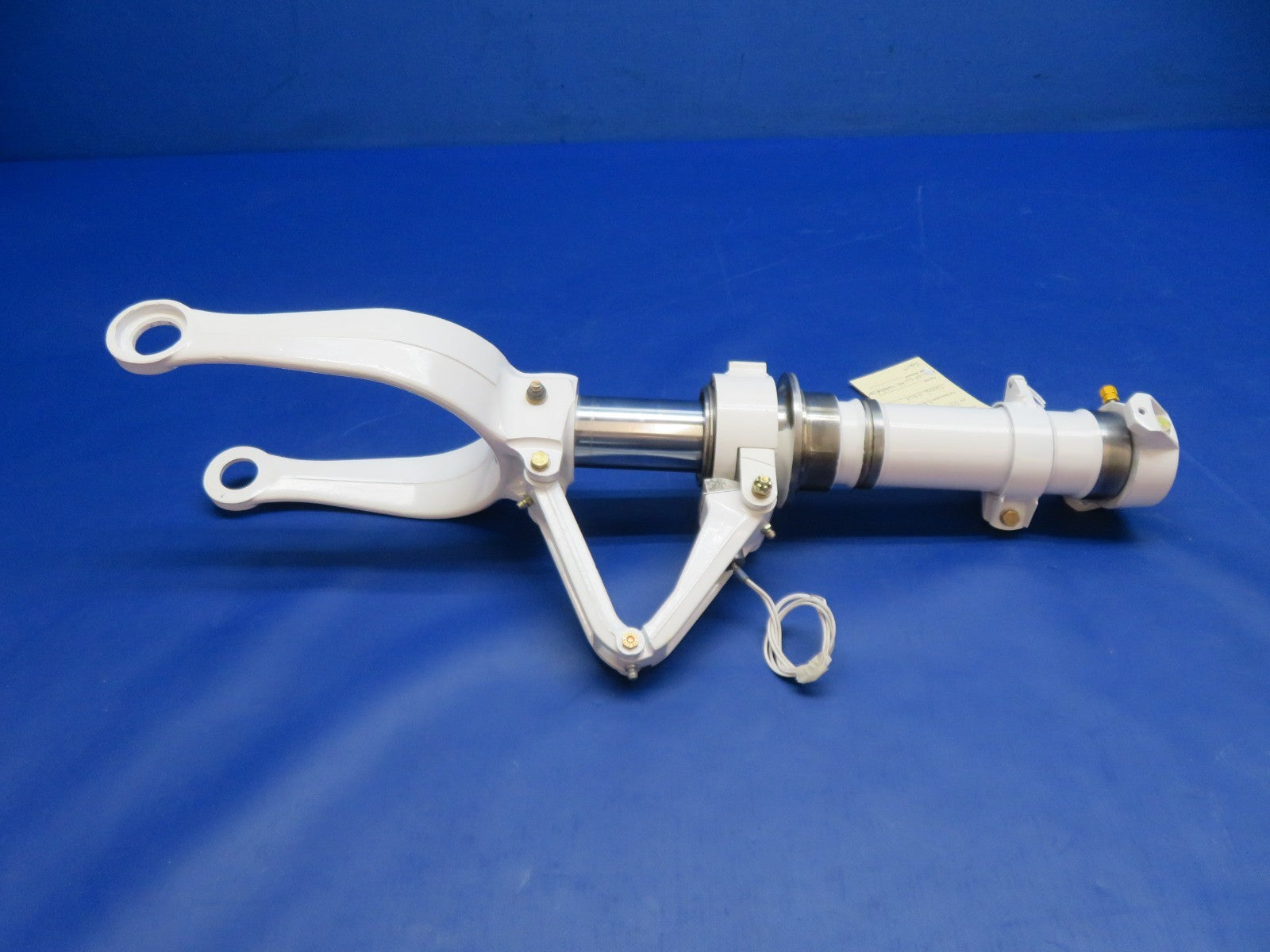 Cessna 172RG NG Shock Strut w/ Squat Switch P/N 2443006-201 REBUILT (0726-105)14