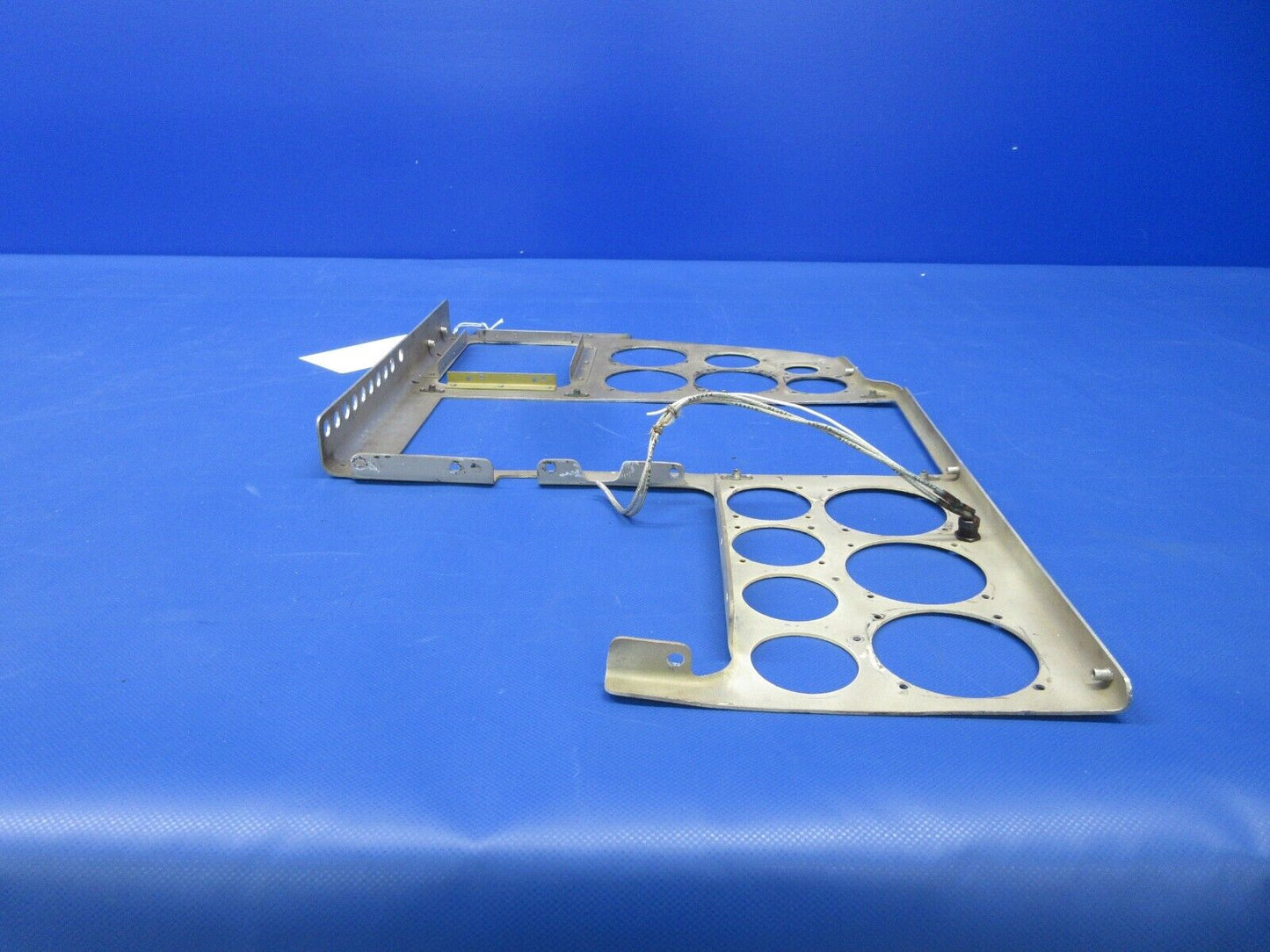 Beech 95 / D95A Travel Air Main Instrument Panel Cover RH 96-324030-7 (0424-669)