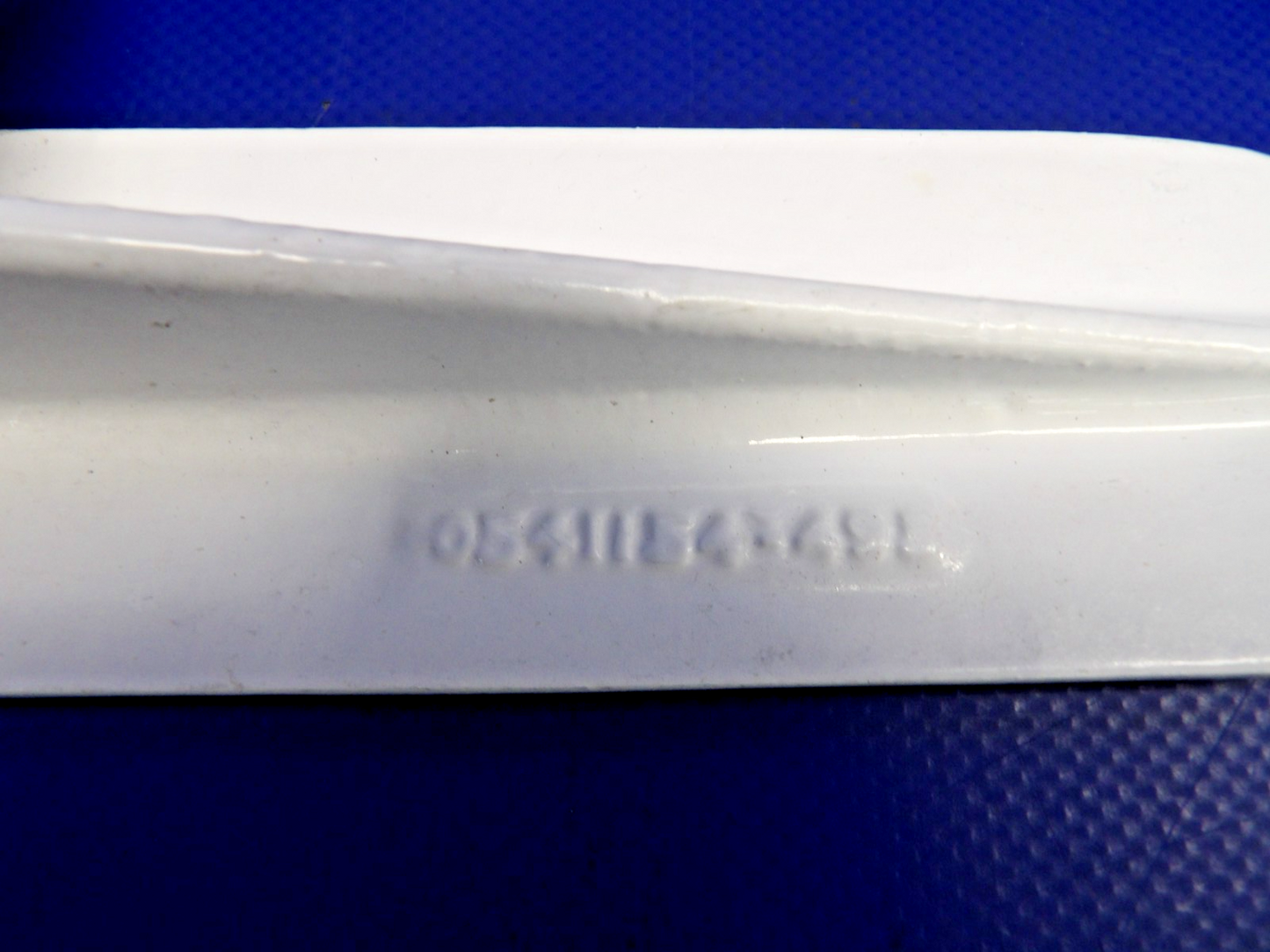 Cessna 172 / 172G RH Cabin Step & Bracket P/N 0541155-2 (0326-1237)5