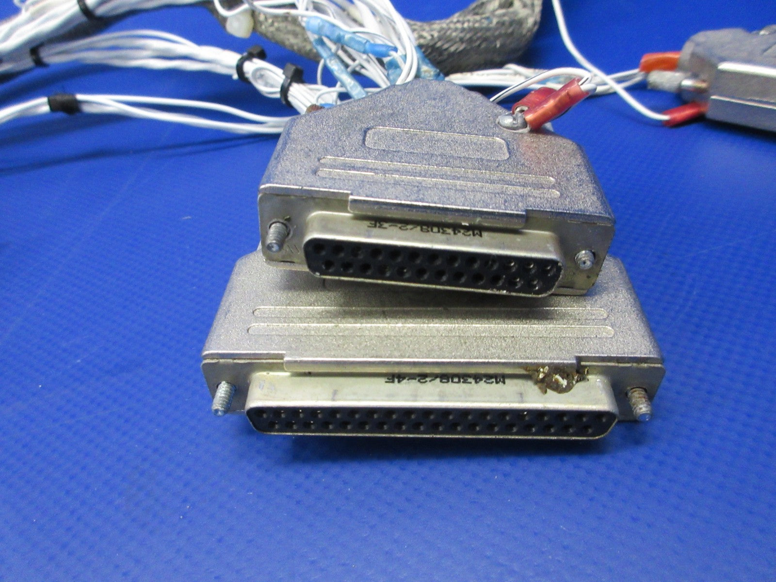 Aspen EFD Connector Harness Configuration Model P/N 910-00005-004 (0626-820)11