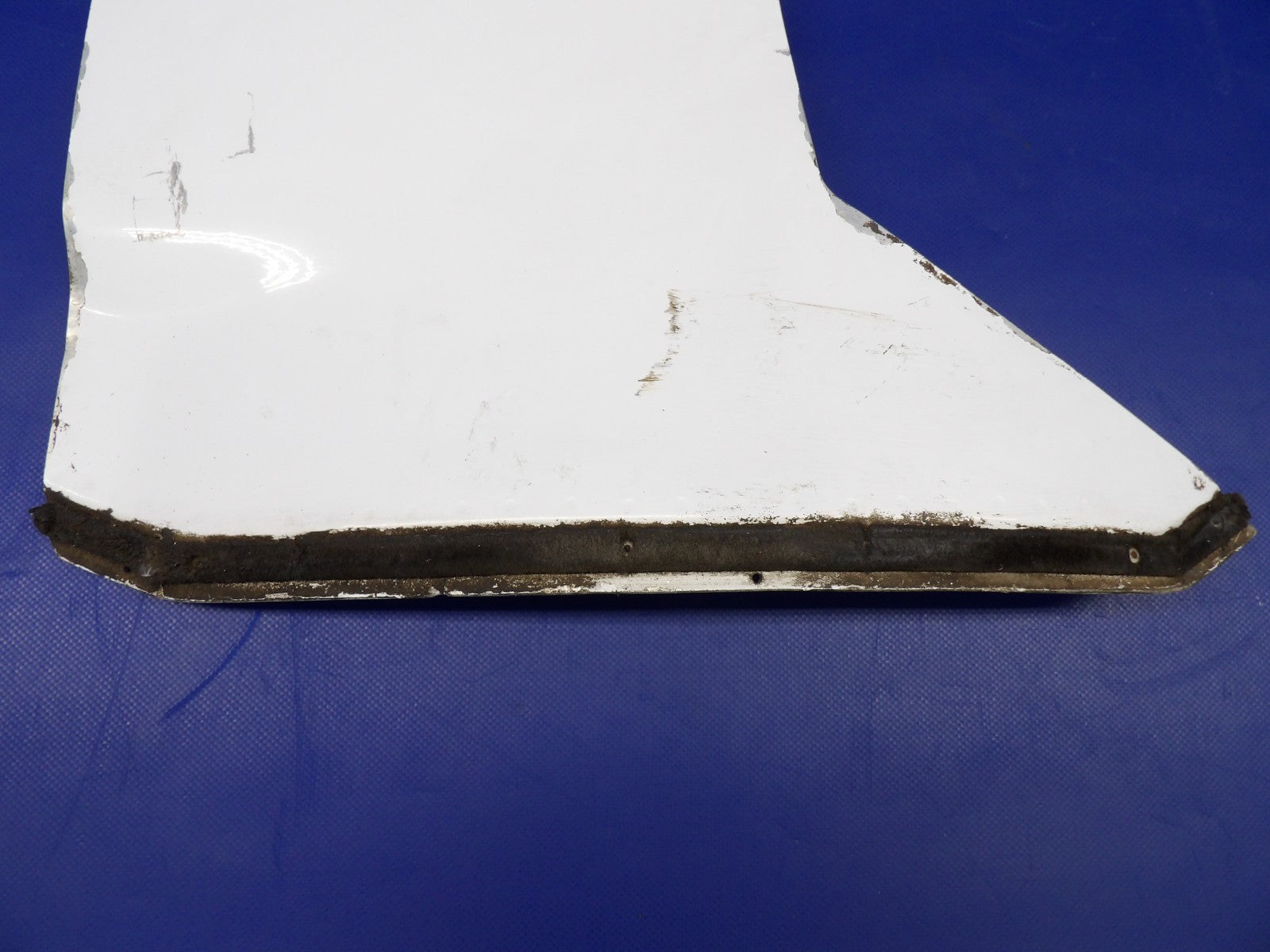 Repaired Cessna 421 Right Outboard Landing Gear Door P/N 5027000-4 (0626-2055)3