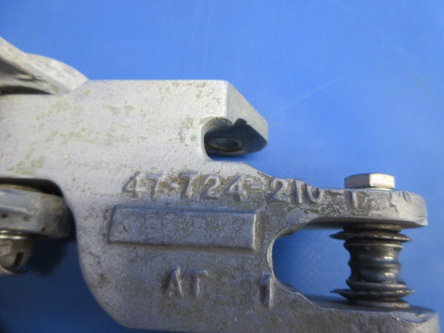 Bell 47J-2 Helicopter Cyclic Control Support & Lever P/N 47-729-099-1 (1124-921)