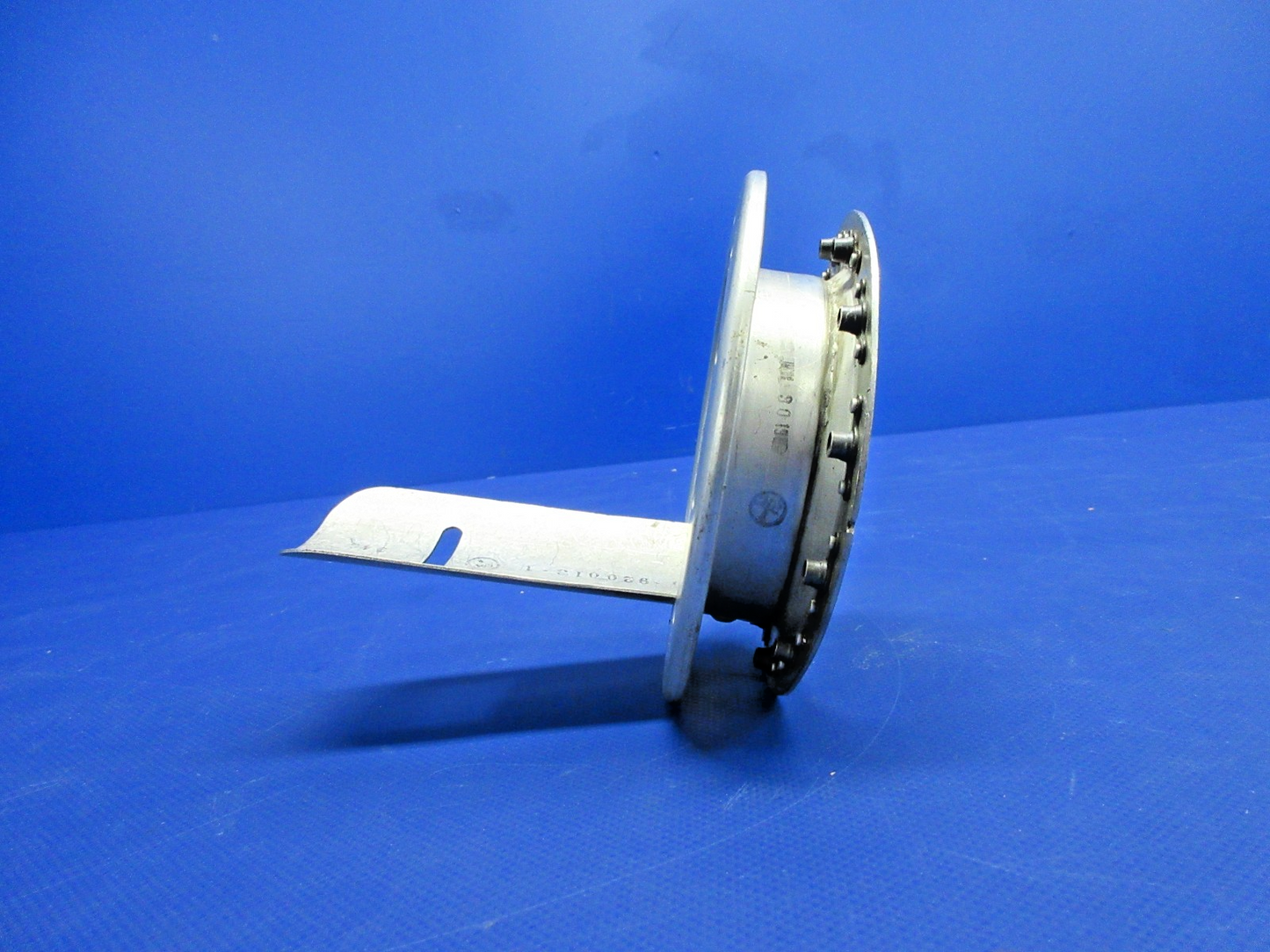 Beech D95A Travel Air Fuel Filler Cap Adapter P/N 96-380036-3 (0326-758)5