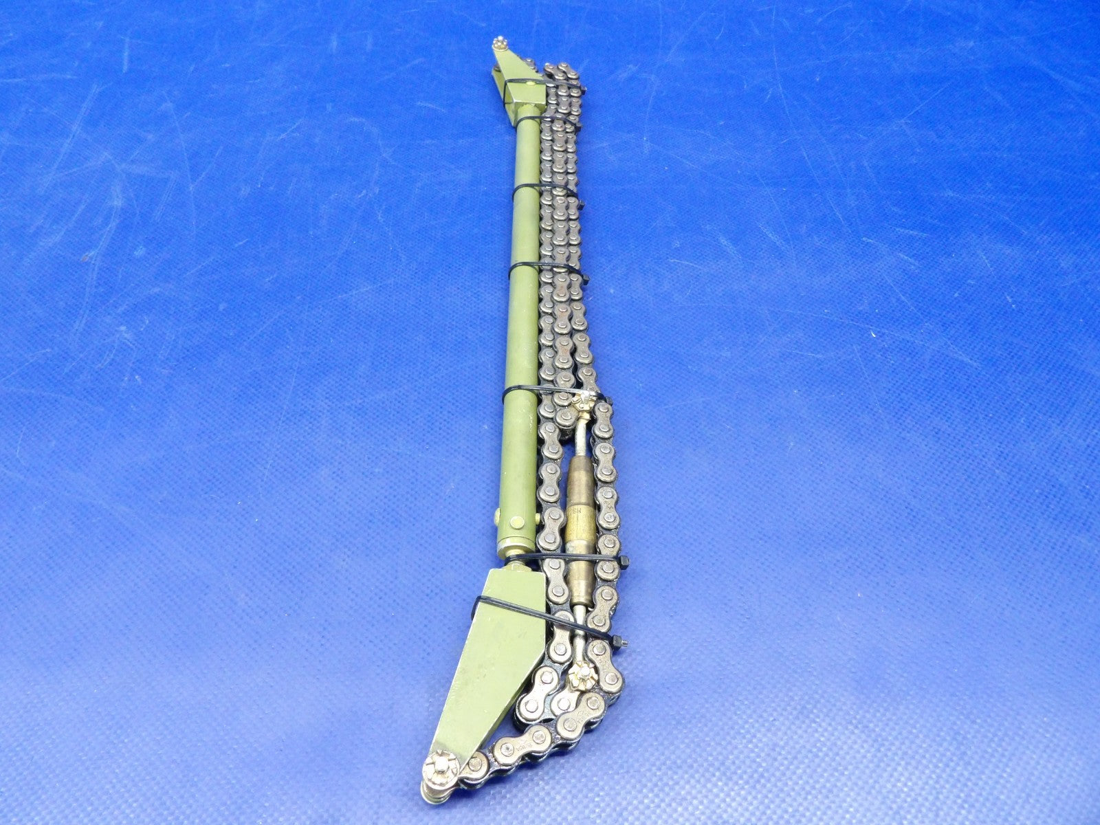 Cessna 421 Control Yoke Interconnect Rod & Chain P/N 5015045-1 (0726-1228)4