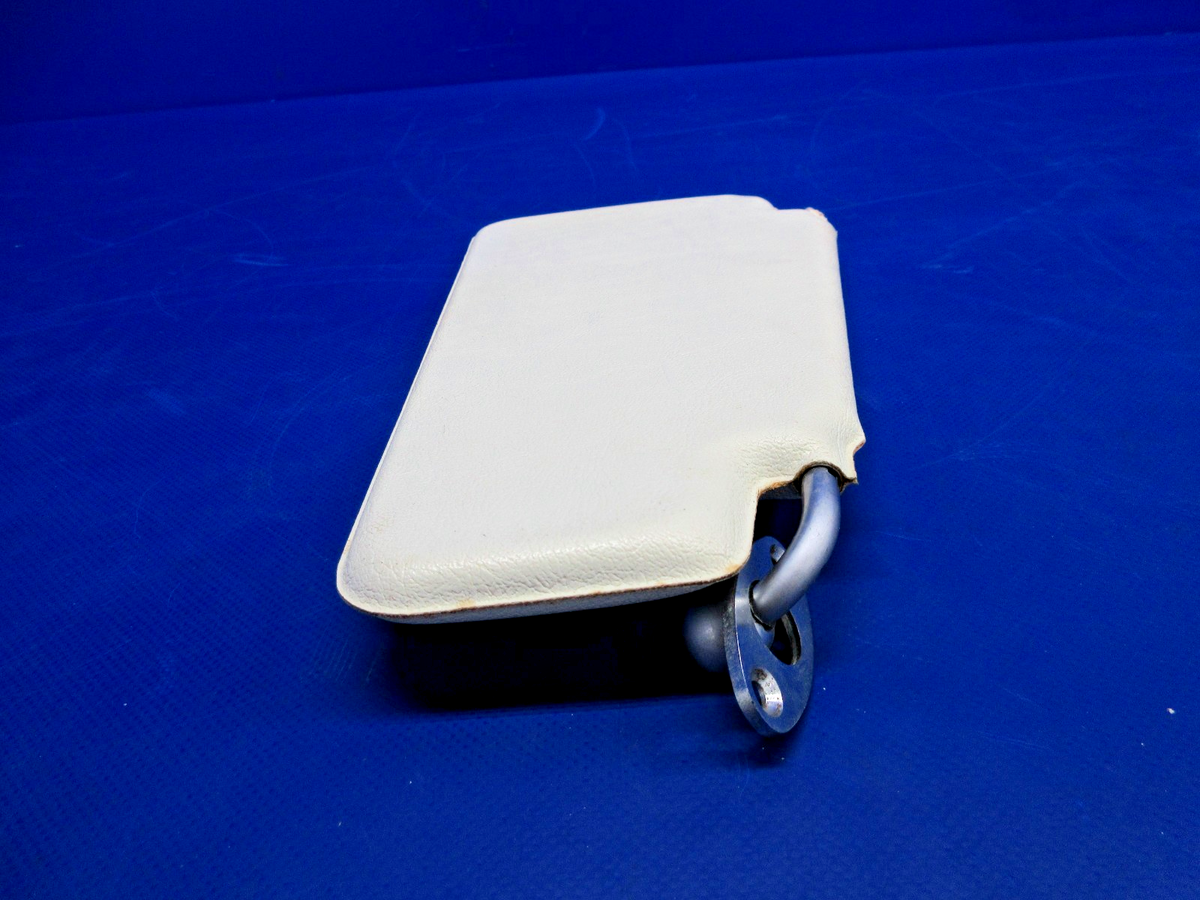 Cessna 402 Sunvisor P/N 5219132-6 (0926-773)6
