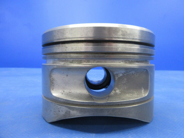 Continental Piston P/N 648013 NOS (1124-851)