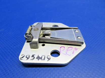Cessna 310 / 310I Wedjit Cabin Seat Plate P/N 295409 LOT OF 4 (0326-819)11