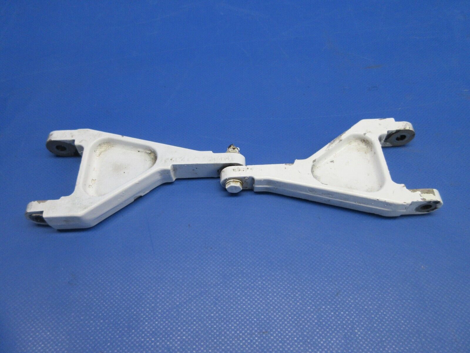 Piper PA-23-250 Aztec Nose Gear Torque Link Assy P/N 31805-06 (0624-78 ...