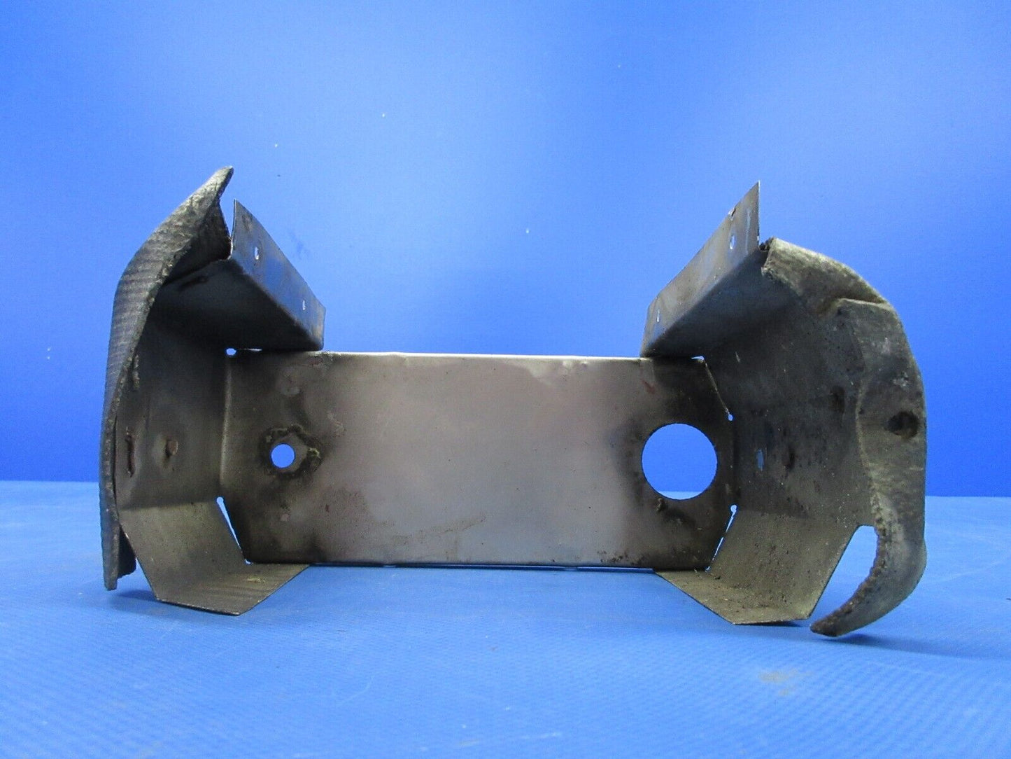 Piper PA-23-250 Aztec Oil Cooler Cover Assy LH P/N 16799-00 (0624-776)