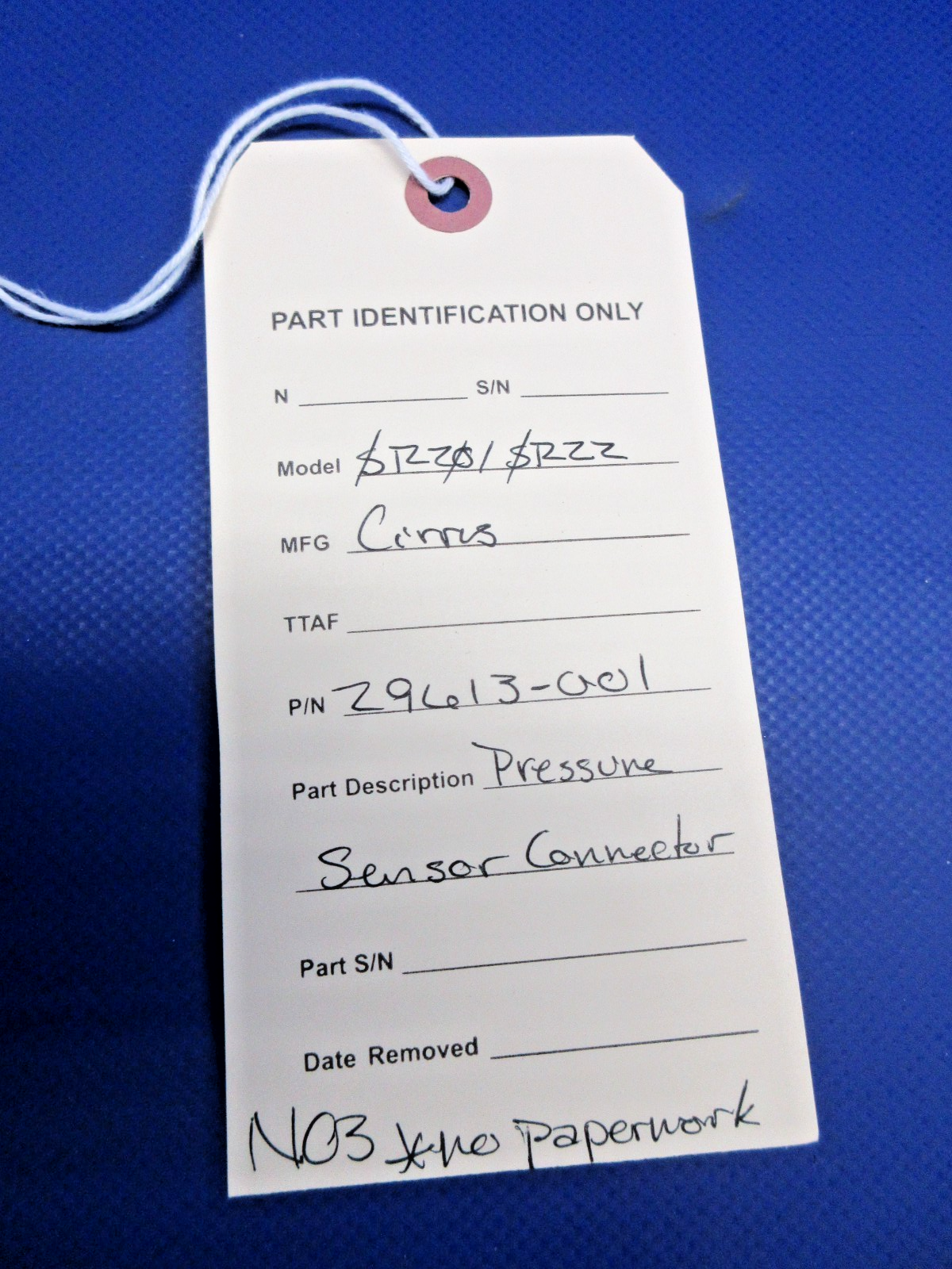 Cirrus SR20 / SR22 Pressure Sensor Connector P/N 29613-001 NOS (0426-741)14
