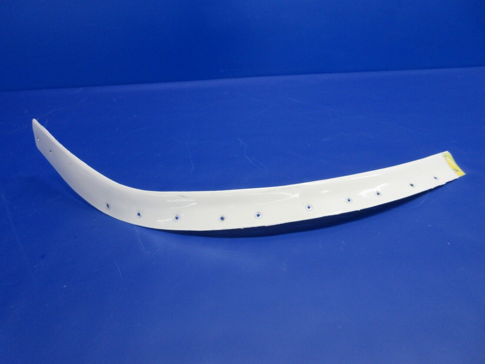 Piper PA-28-181 Archer III Outside RH Windshield Collar P/N 84290-07 (1224-2029)