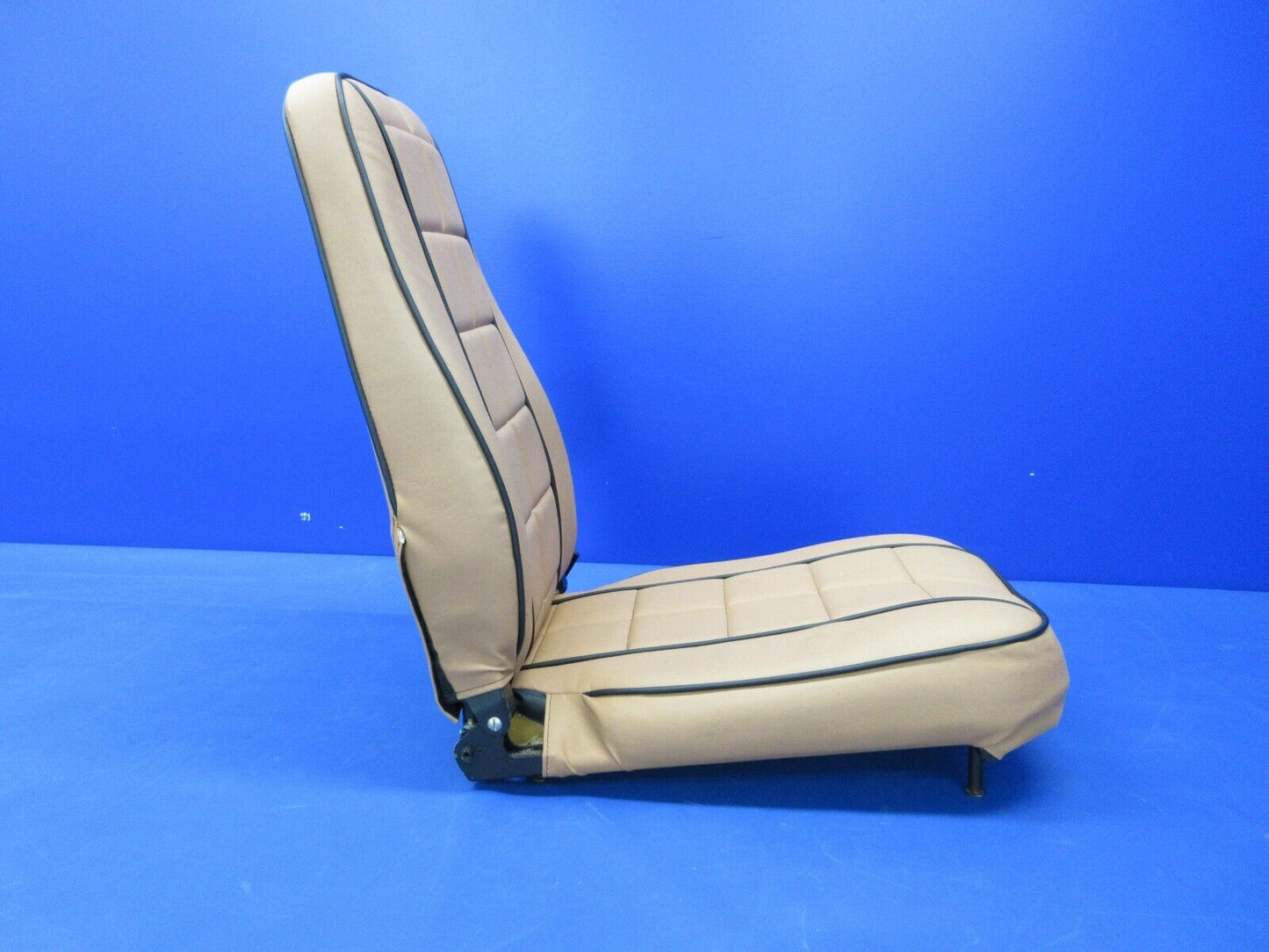 Piper PA-28-181 Archer Seat Assy Rear LH P/N 96827-22 (0624-1385)