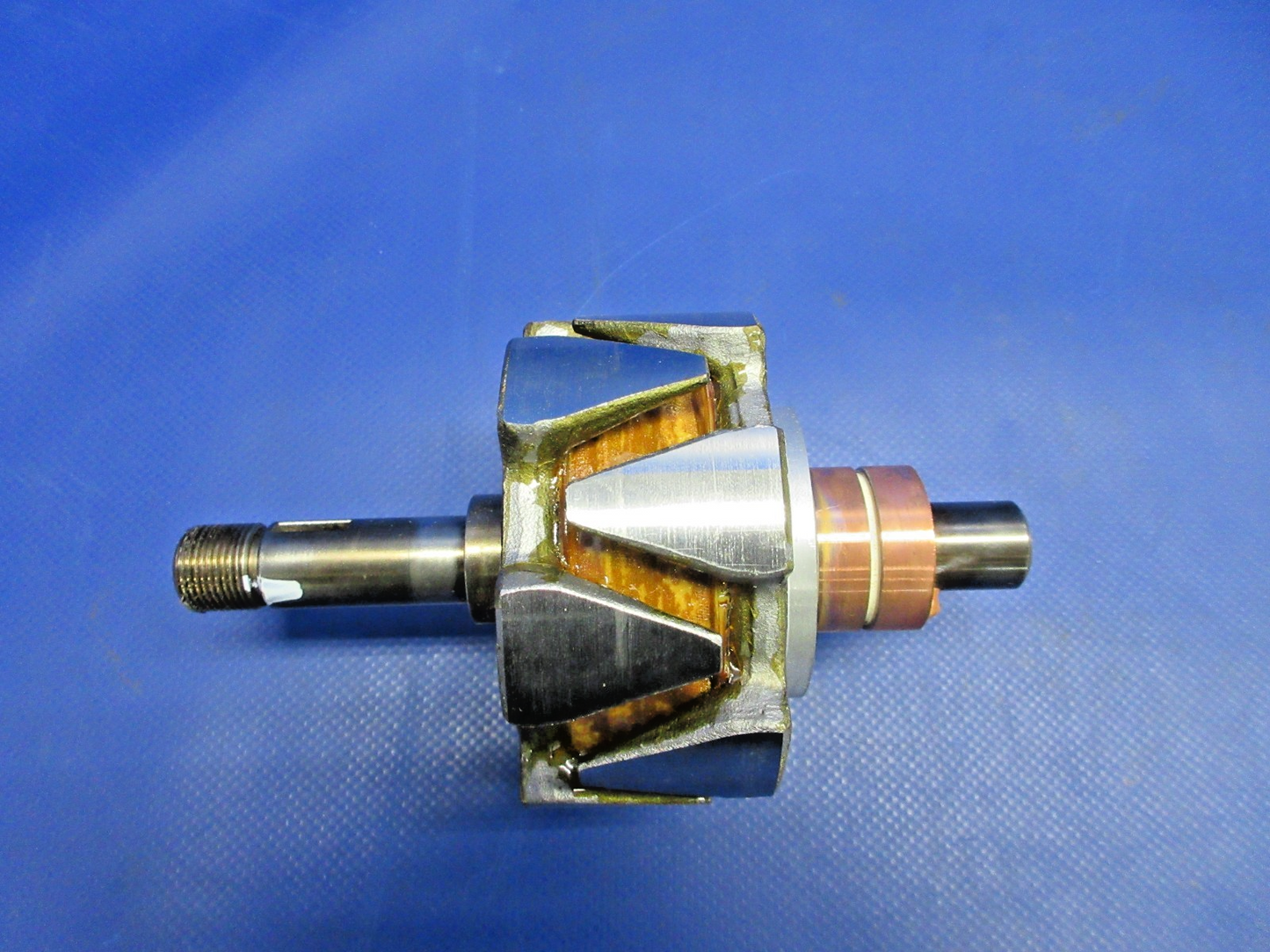 Hartzell Long Rotor Shaft P/N ES40009-1 NOS (0326-966)1
