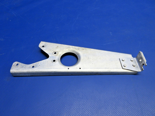 Beech D95A Travel Air LH Engine Controls Bracket P/N 95-940000-43 (0326-918)0