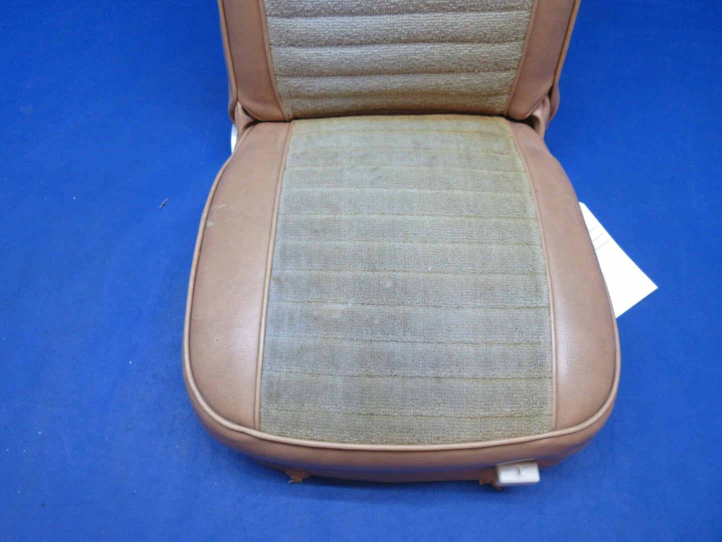 Cessna 310 / 310F LH Front Seat Assy P/N 0812220-7 (1123-751)17