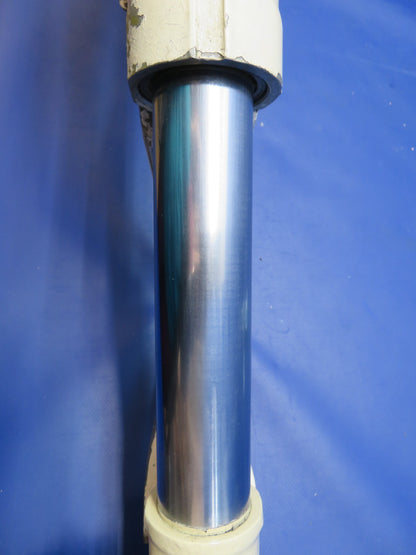 Beech D95A Travel Air Right Hand Main Gear P/N 95-810002-20 (0226-2046)14