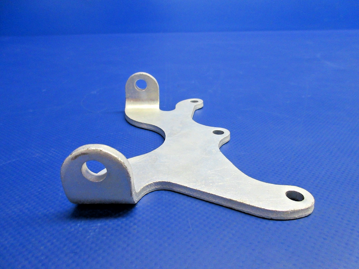 Lycoming Generator Bracket P/N 69113 NOS (0926-746)7