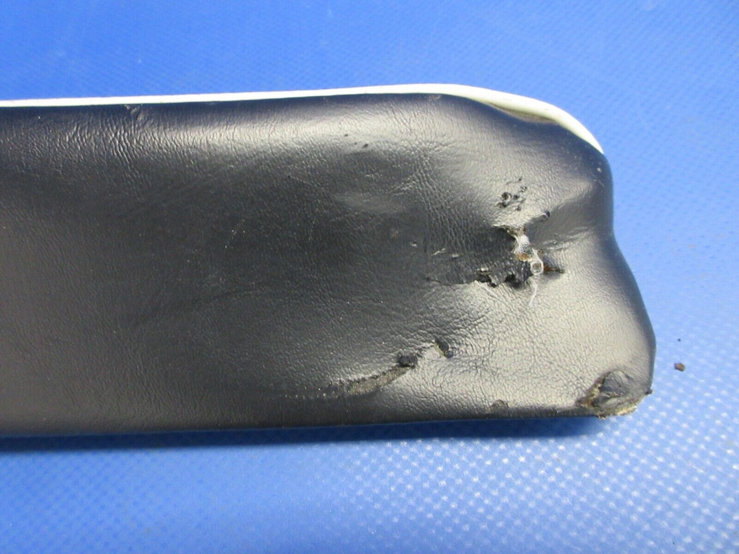 Cessna 175 Arm Rest Assy RH P/N 0500104-41 (0524-1976)
