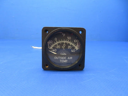 Cessna 421 Outside Air Temperature Gauge w/ Connector CM2628L1 TESTED (0326-165)1